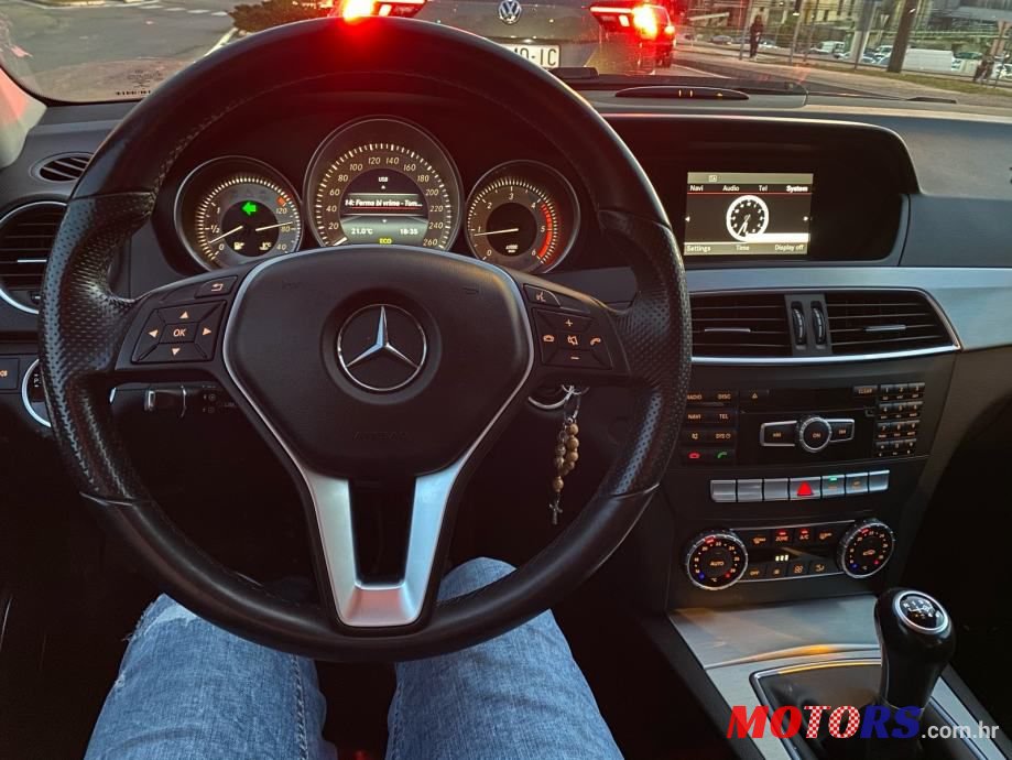2013' Mercedes-Benz C-Klasa 180 Cdi photo #4
