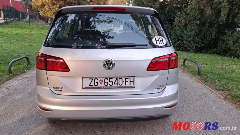 2014' Volkswagen Golf Sportsvan photo #6