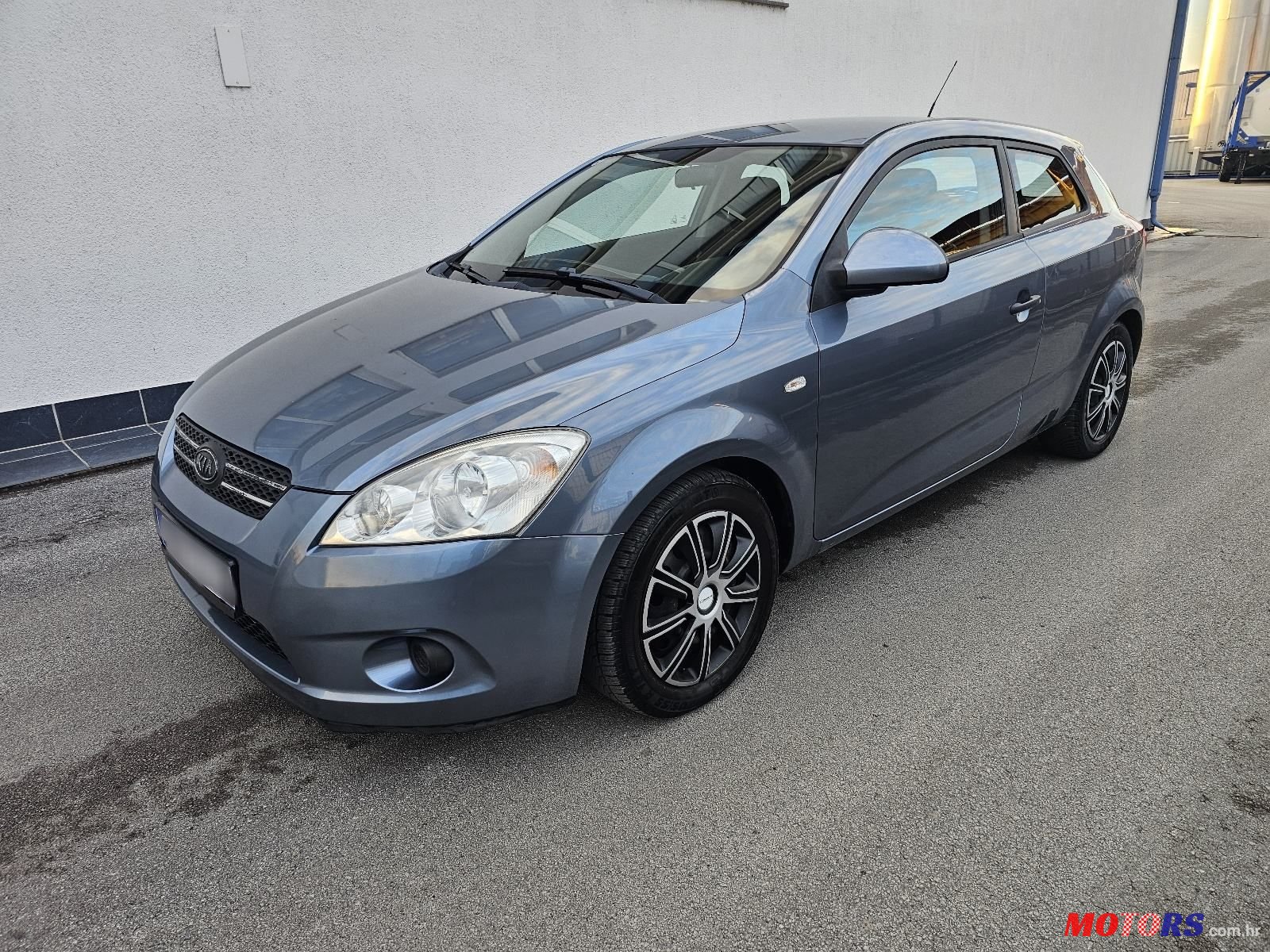 2009' Kia Ceed 1,6 Crdi Ex photo #2