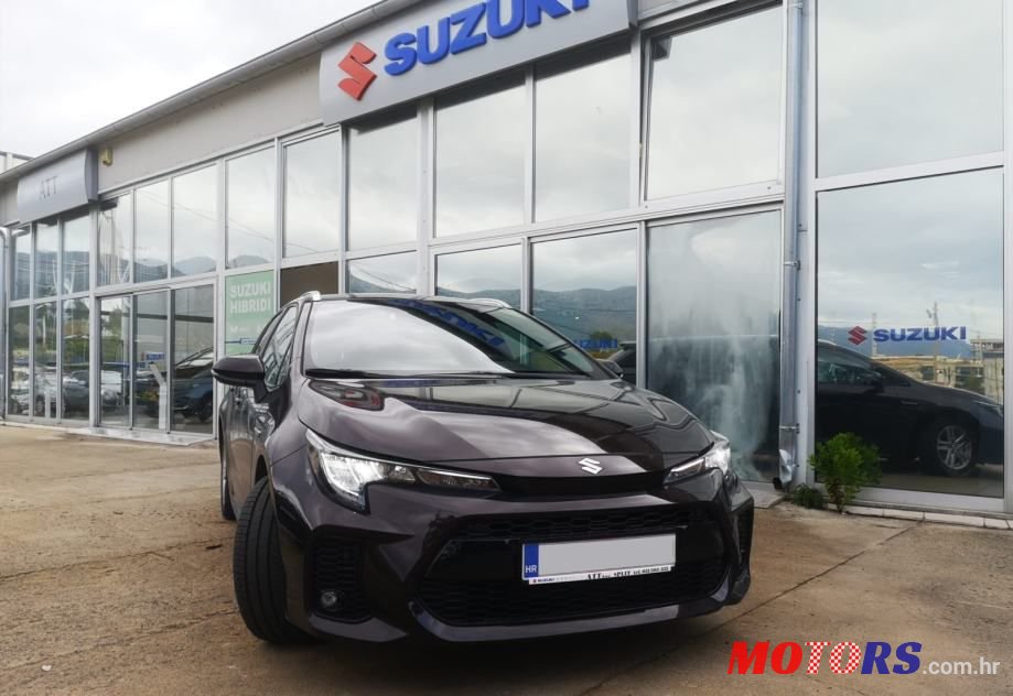 2022' Suzuki Swace 1,8 photo #1