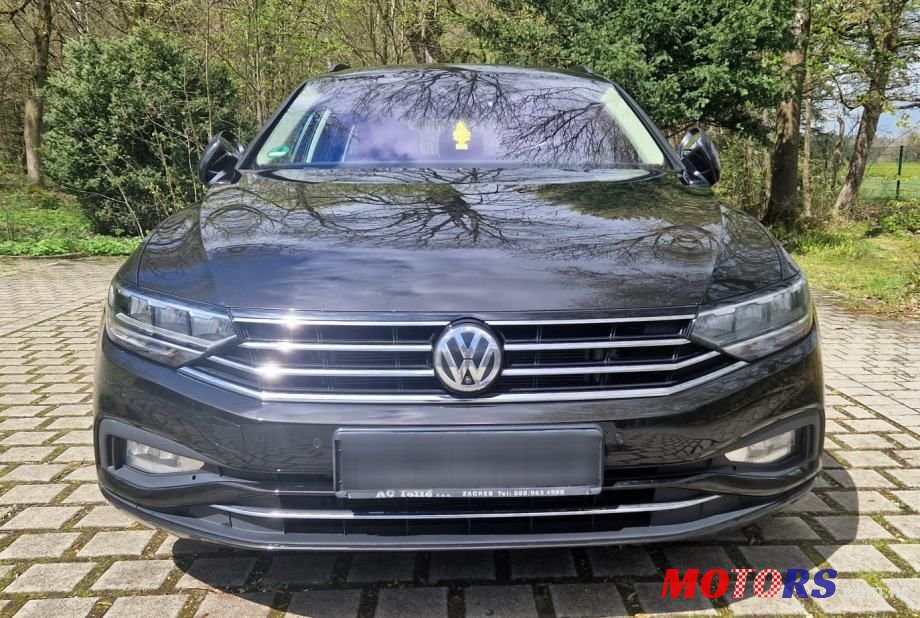 2019' Volkswagen Passat 2,0 Tdi photo #1