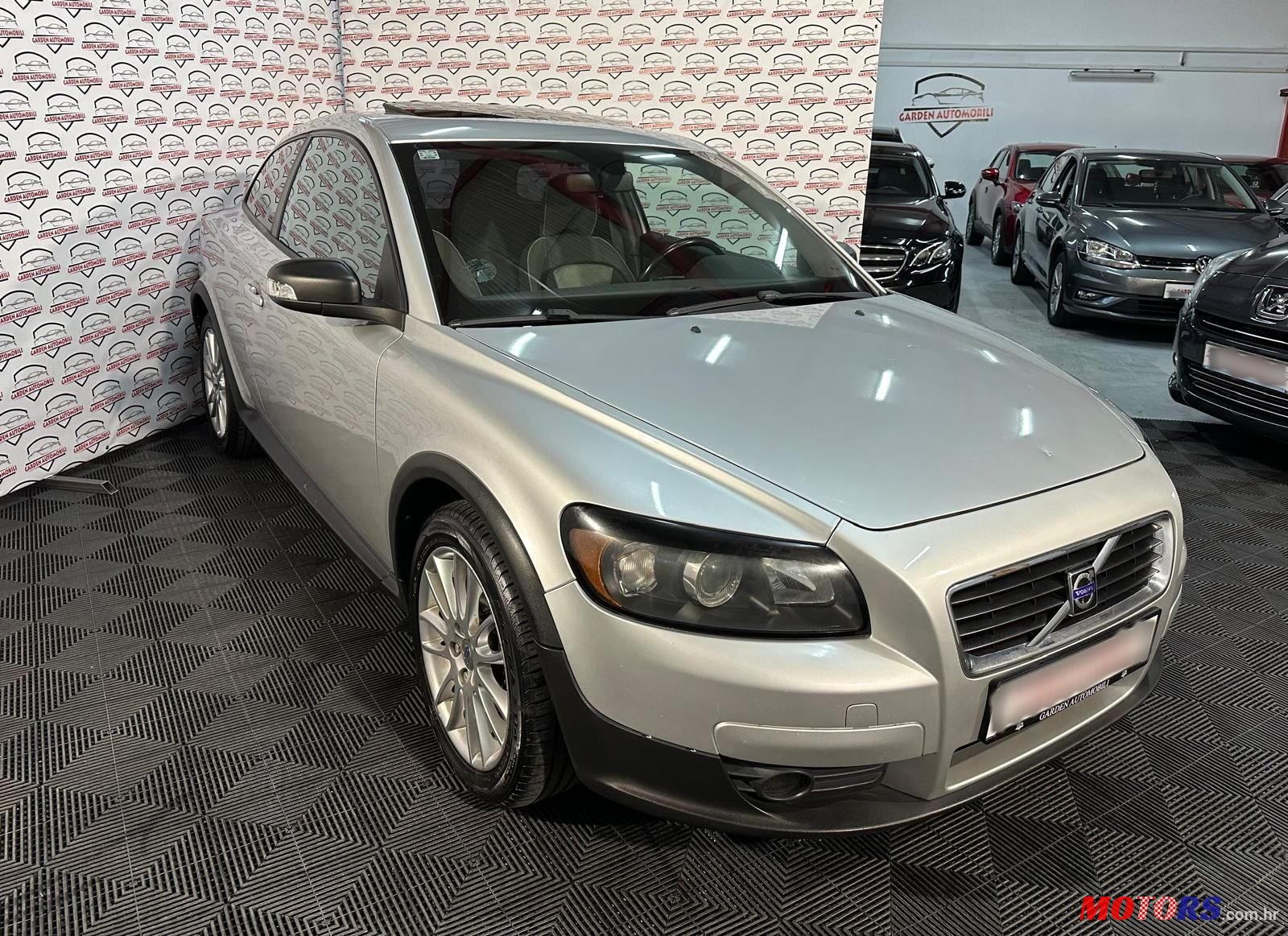 2009' Volvo C30 1,6 D photo #3