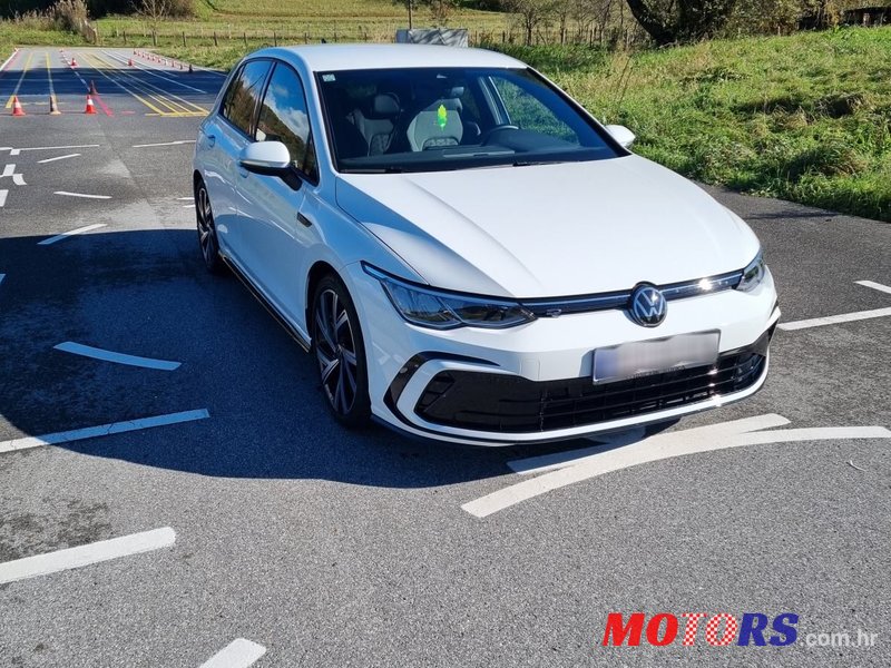 2021' Volkswagen Golf VIII 1,5 Tsi photo #2