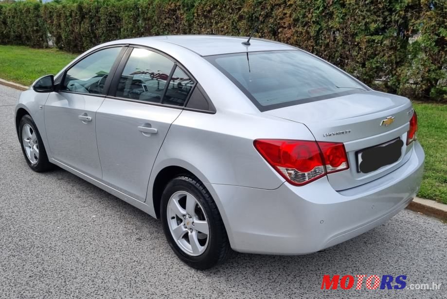 2011' Chevrolet Cruze 1,6 Ls photo #6