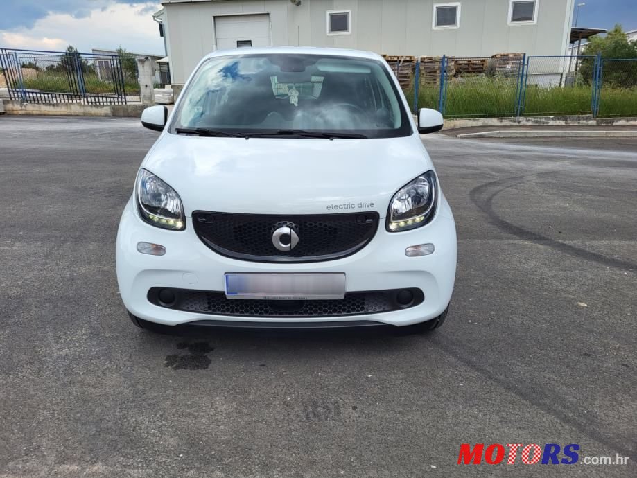 2017' Smart Forfour photo #2