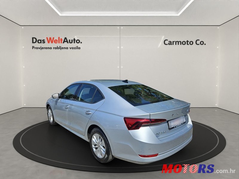 2021' Skoda Octavia 2,0 Tdi photo #3