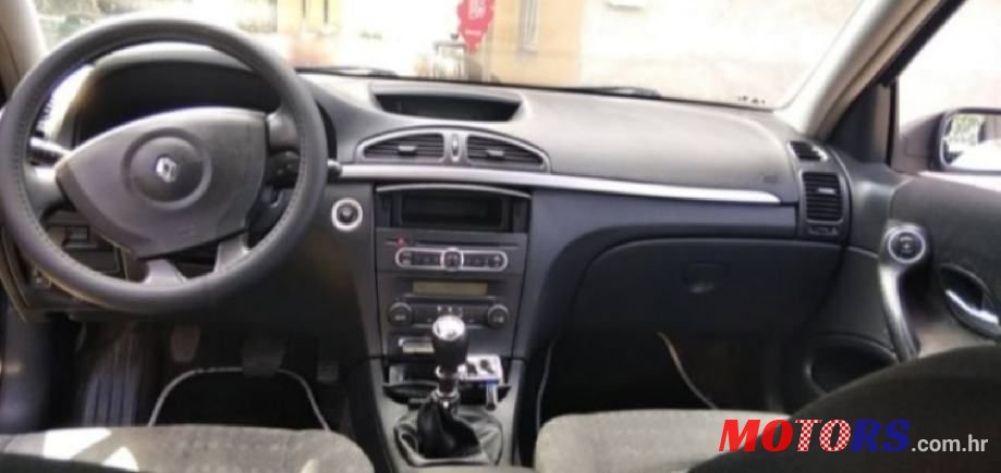 2005' Renault Laguna 1,9 Dci photo #4