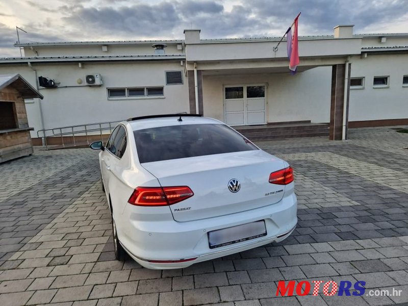 2015' Volkswagen Passat 2,0 Tdi Bmt photo #6