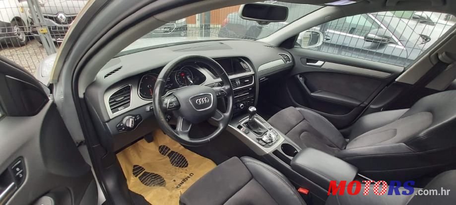 2012' Audi A4 Avant photo #4