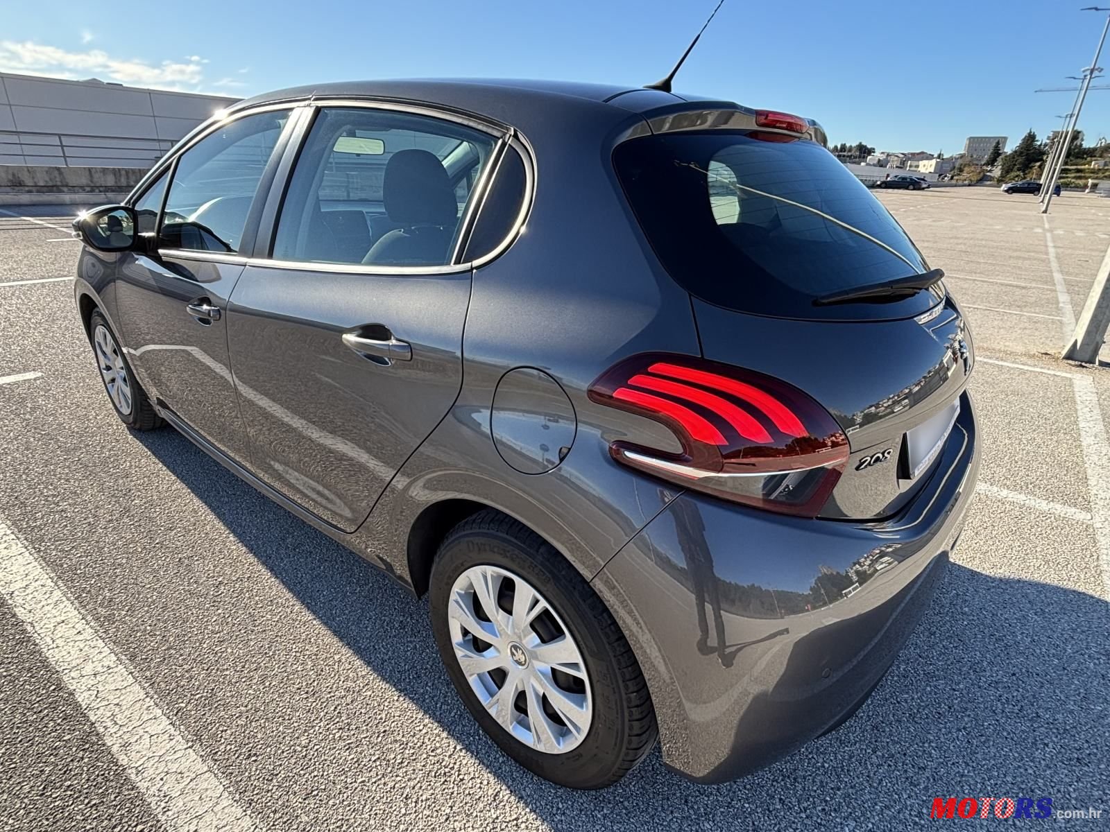 2018' Peugeot 208 1,6 Bluehdi photo #5