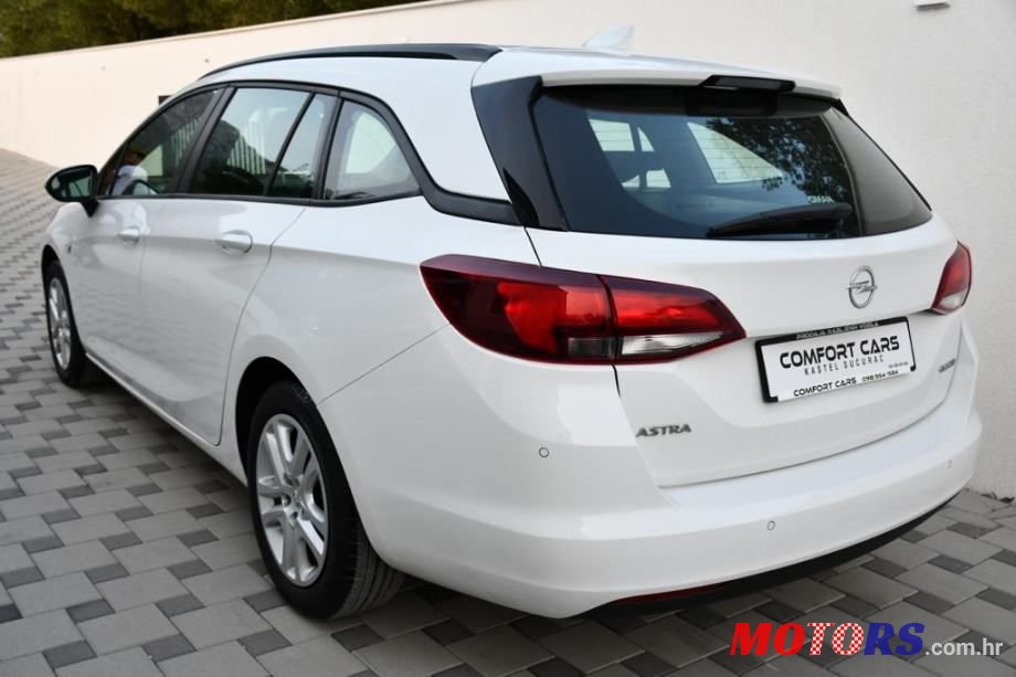 2017' Opel Astra 1.6 Cdti photo #5