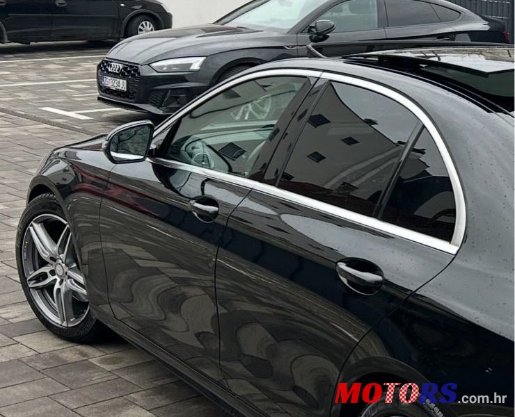 2017' Mercedes-Benz E-Klasa 220 D photo #1