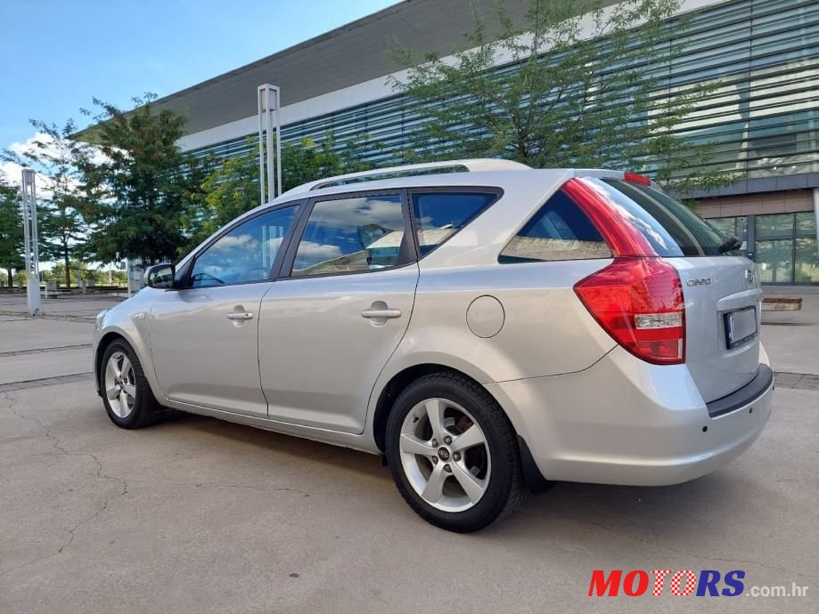 2012' Kia Ceed Sportswagon photo #3