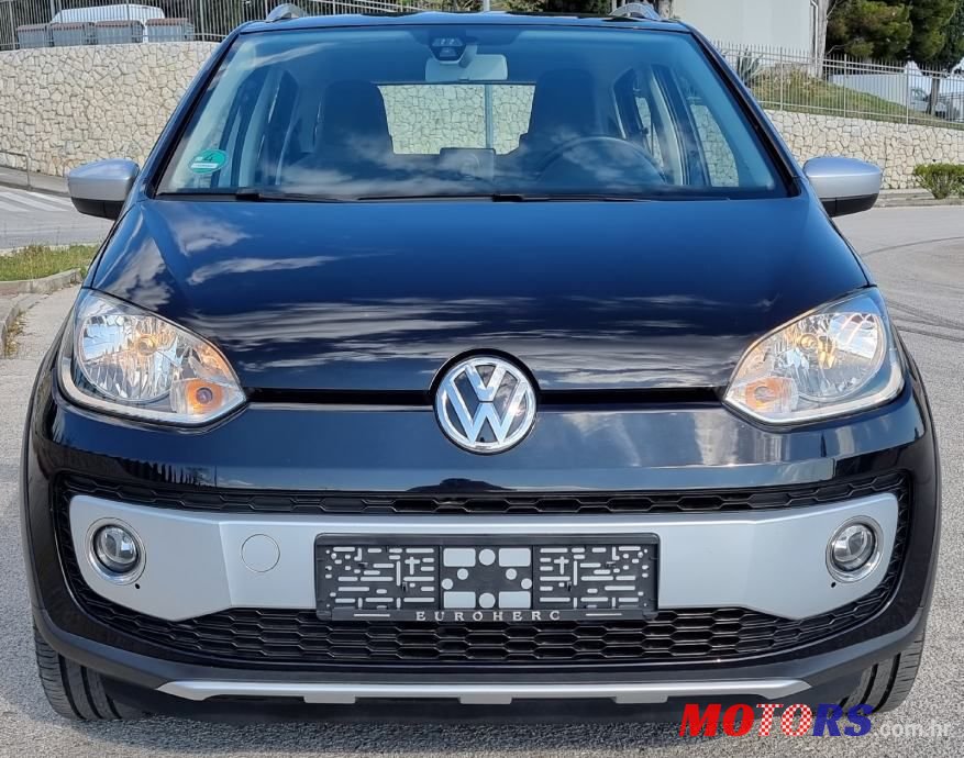 2013' Volkswagen Up! Cross Up! photo #2