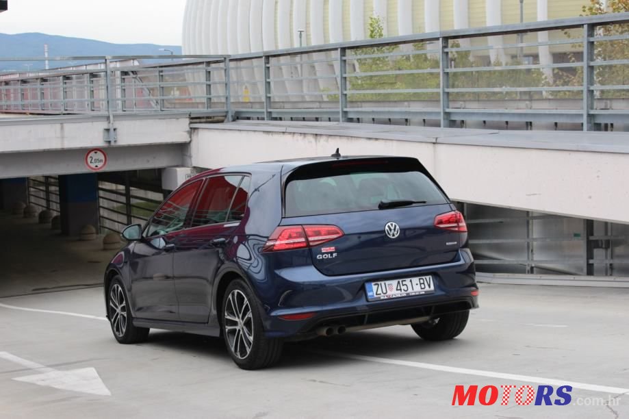 2014' Volkswagen Golf 7 photo #6