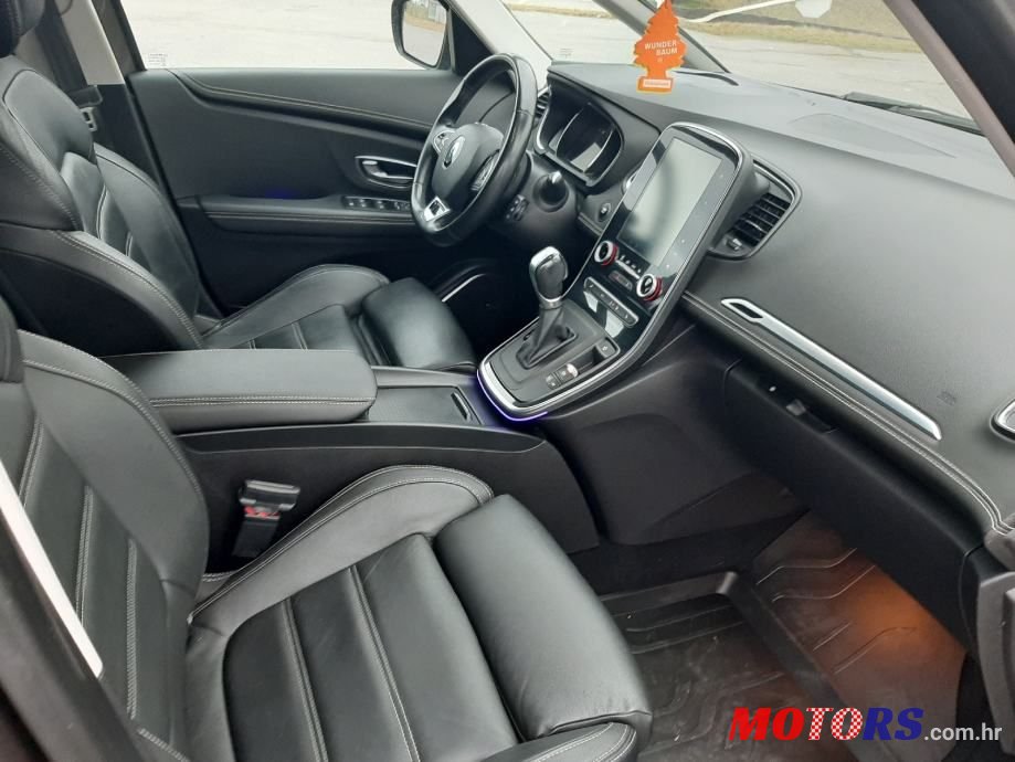 2017' Renault Grand Scenic photo #5