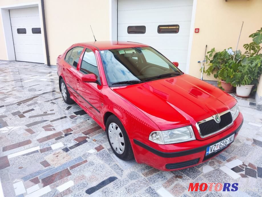 2009' Skoda Octavia photo #2