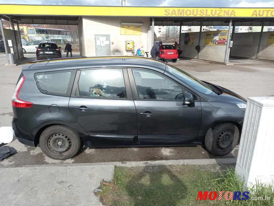 2011' Renault Grand Scenic 1,5 Dci photo #3