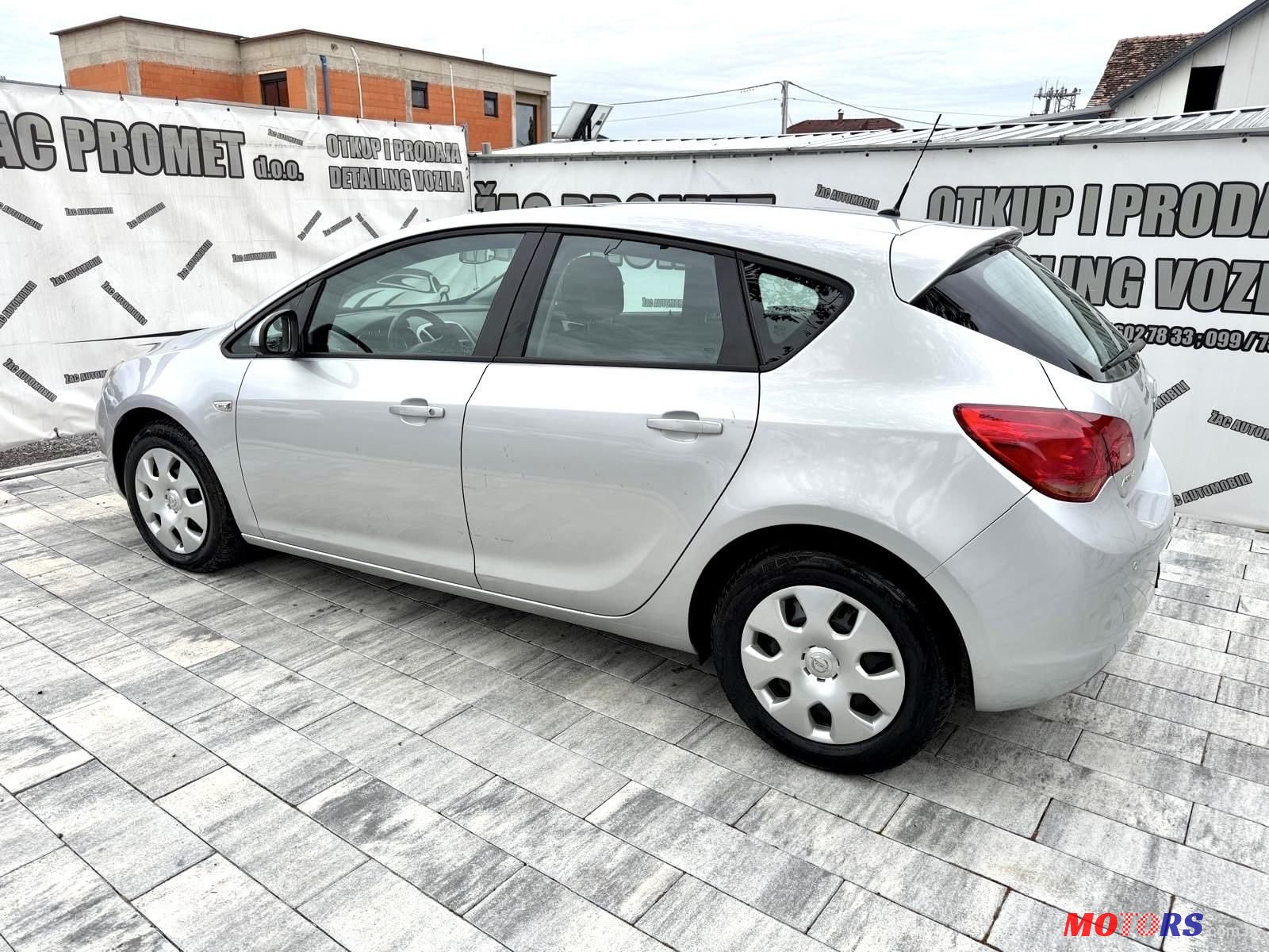 2011' Opel Astra 1,6 photo #3