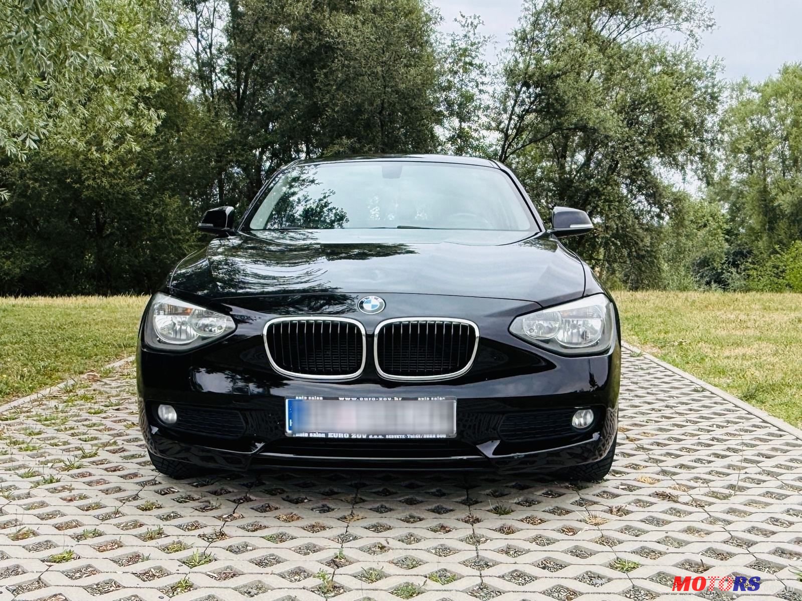 2013' BMW Serija 1 118D photo #6