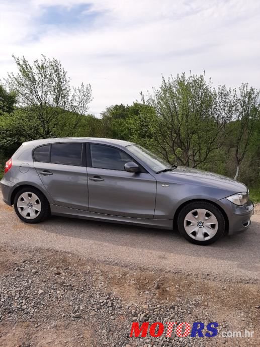 2011' BMW Serija 1 116D Sport photo #2