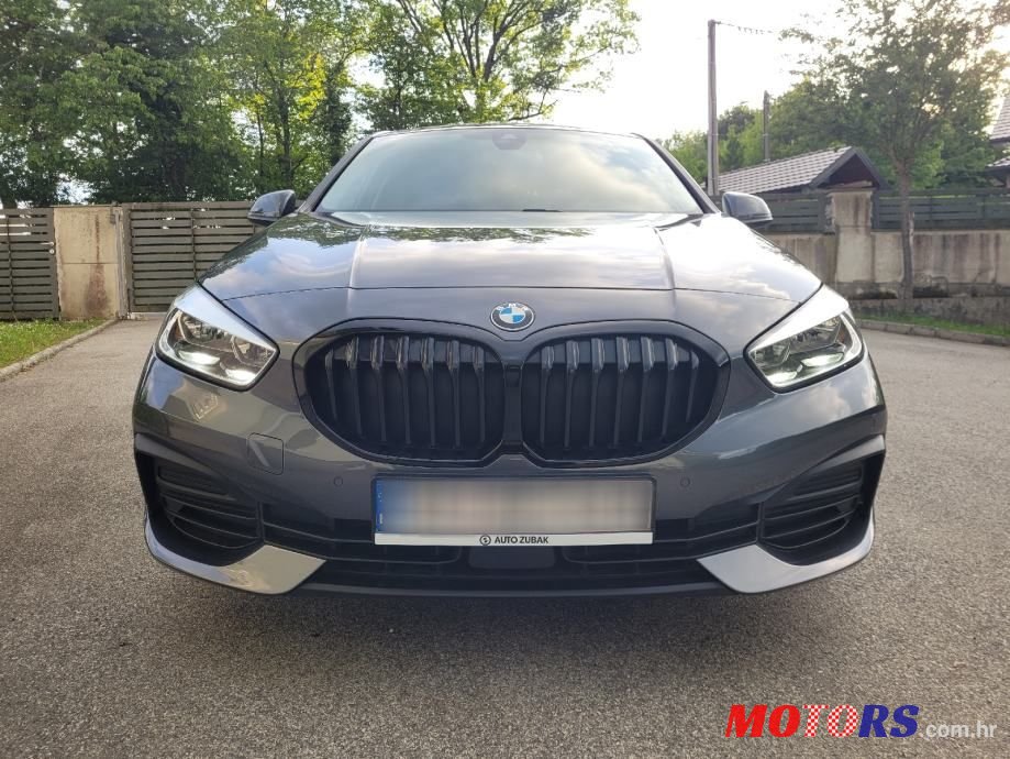 2020' BMW Serija 1 116D photo #2