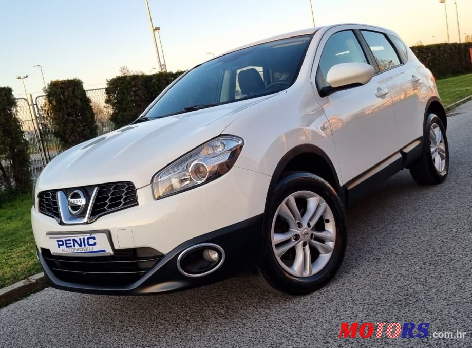 2010' Nissan Qashqai 1,6 16V photo #2