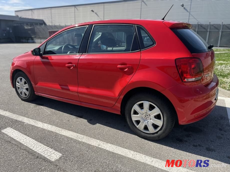 2010' Volkswagen Polo 1,6 Tdi photo #3