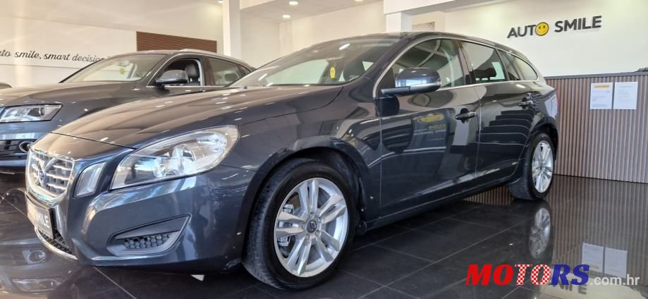 2013' Volvo V60 D3 photo #1