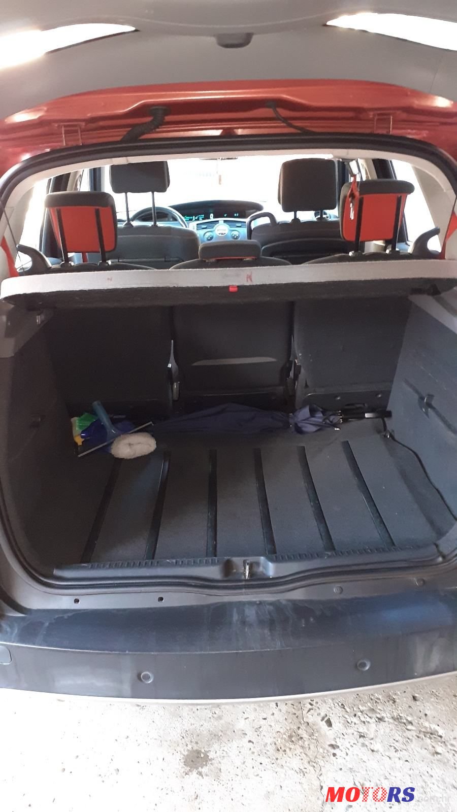 2008' Renault Scenic 1,6 16V photo #6