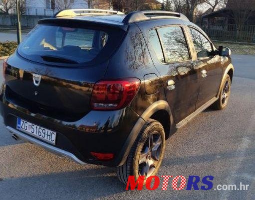 2017' Dacia Sandero Stepway 1.5 Dci photo #2