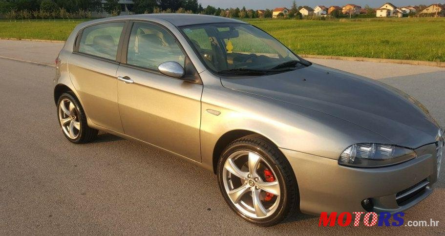 2005' Alfa Romeo 147 1,9 Jtd photo #1