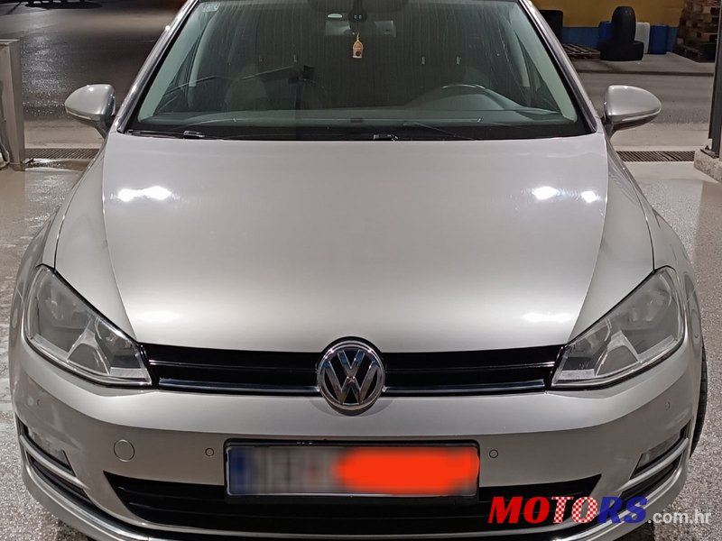 2014' Volkswagen Golf 7 Variant photo #2