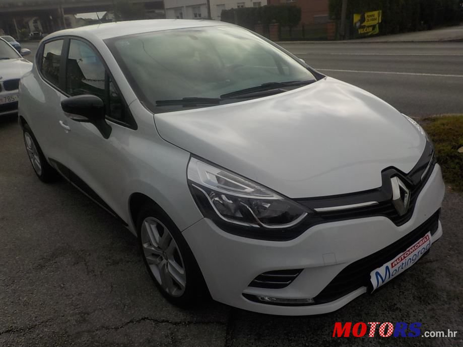 2020' Renault Clio photo #2