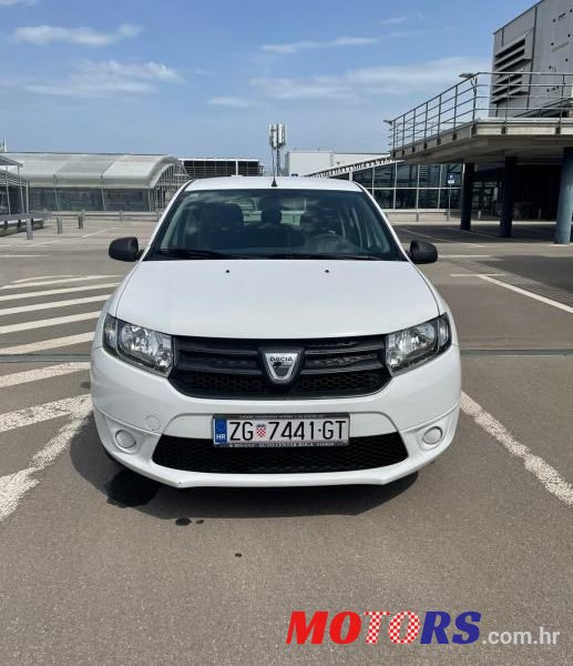 2014' Dacia Sandero photo #3