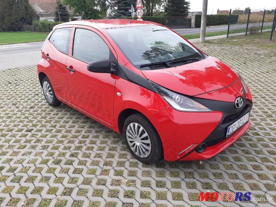 2017' Toyota Aygo 1,0 photo #4
