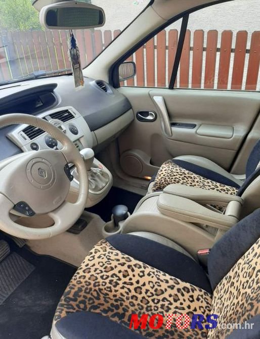 2006' Renault Scenic 1,6 16V photo #1