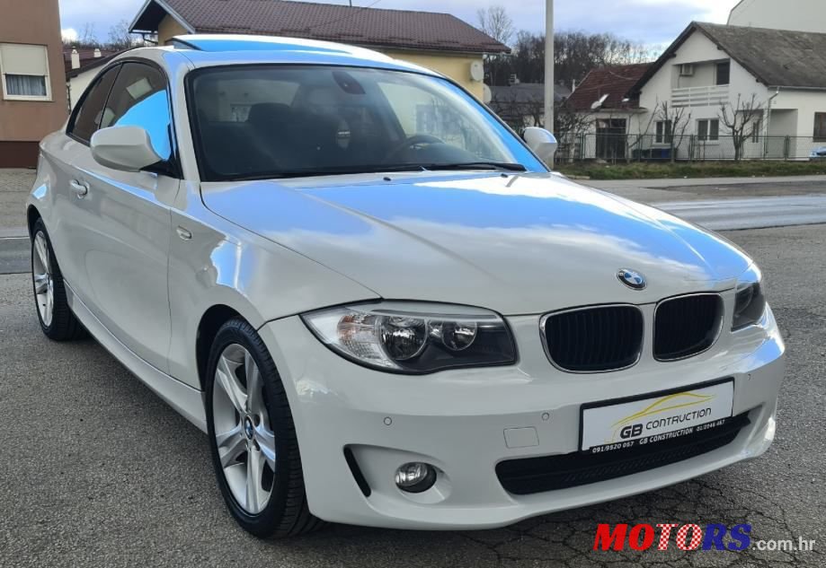 2012' BMW Serija 1 118D photo #1