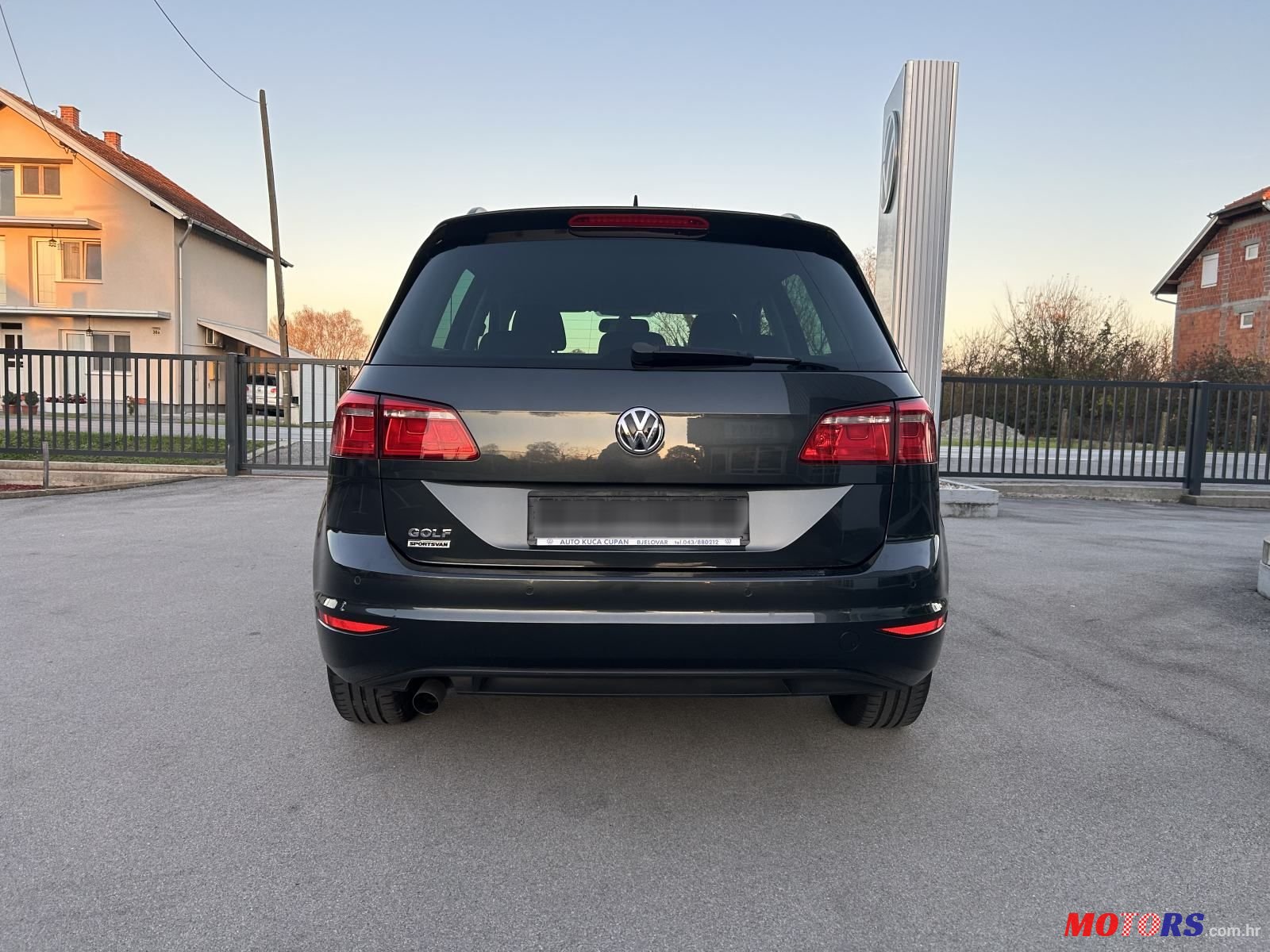 2016' Volkswagen Golf Sportsvan photo #5