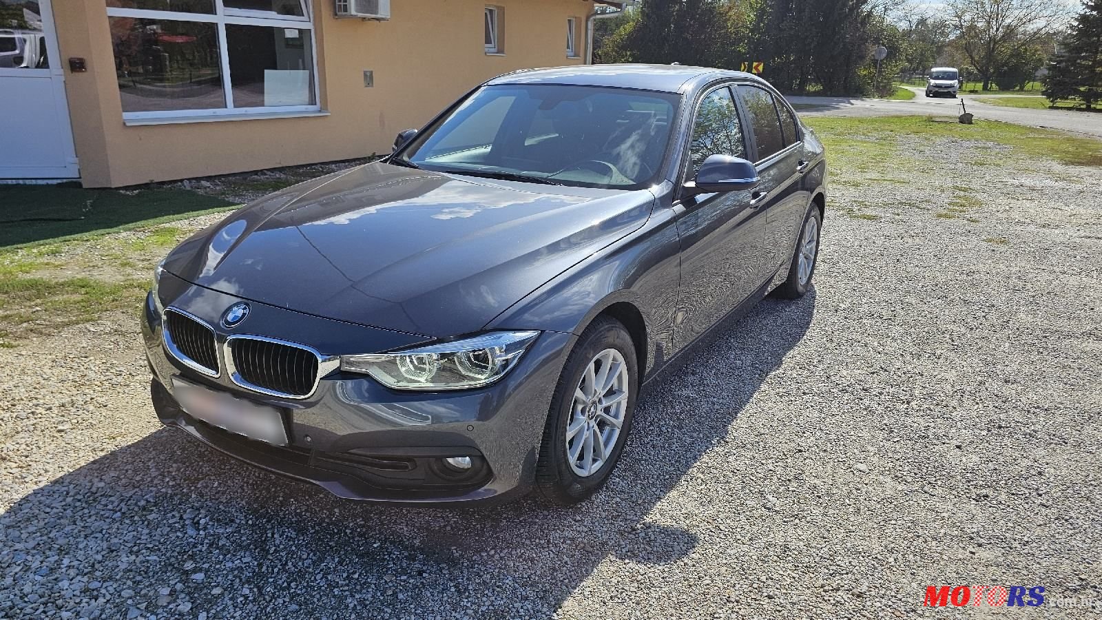 2016' BMW Serija 3 318D photo #1