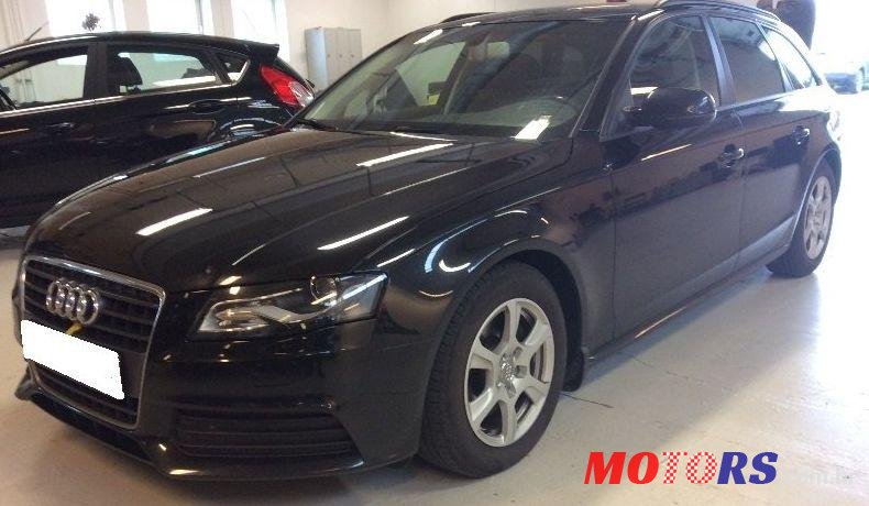 2011' Audi A4 Avant photo #1