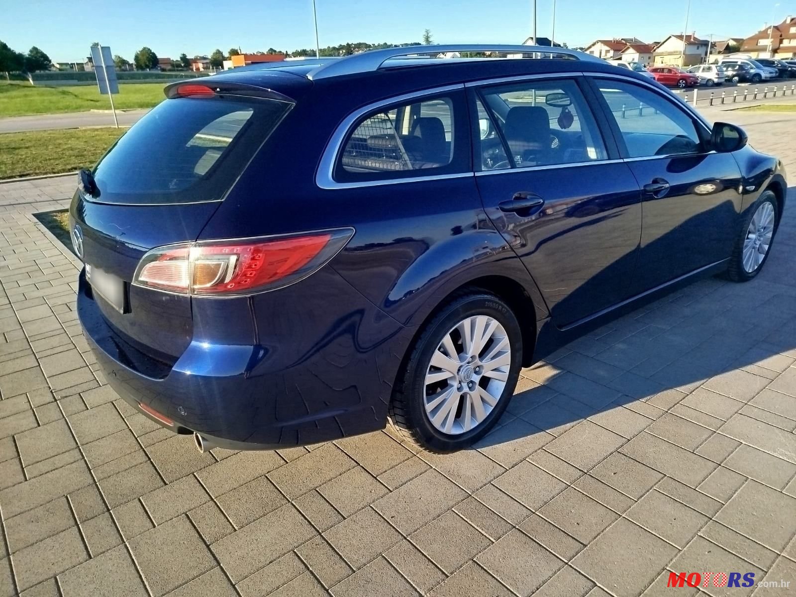 2008' Mazda 6 Sport Combi photo #3