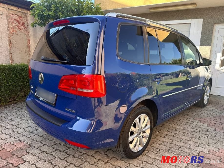 2011' Volkswagen Touran 2,0 Tdi photo #6