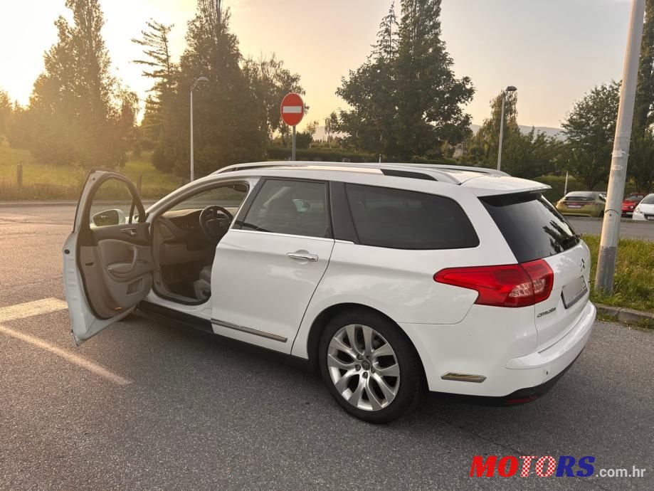 2009' Citroen C5 Break photo #4