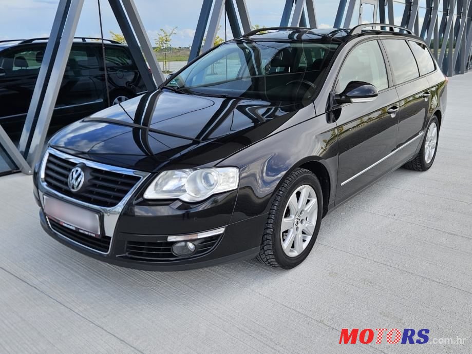 2008' Volkswagen Passat Variant photo #2