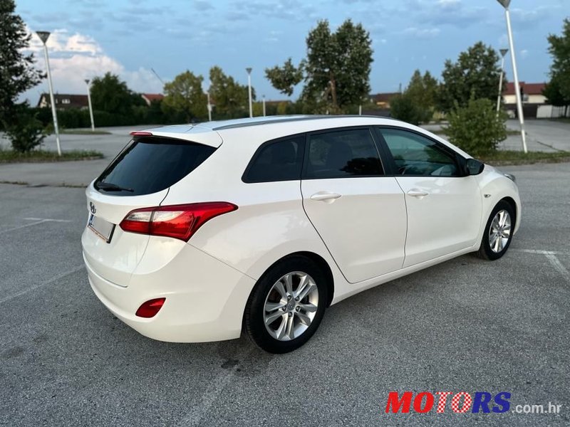 2014' Hyundai i30 1,6 Crdi photo #4