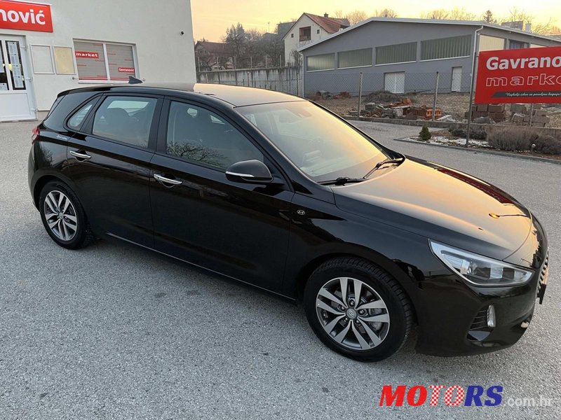 2017' Hyundai i30 1,6 Crdi photo #1