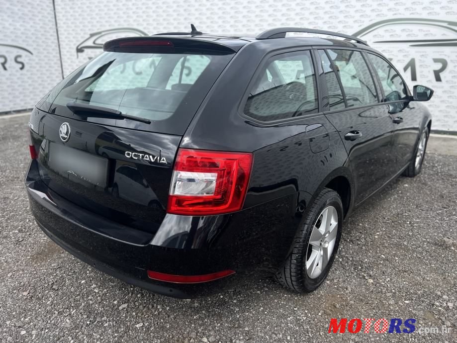 2017' Skoda Octavia Combi photo #5