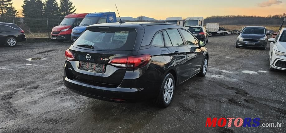 2021' Opel Astra Karavan photo #2