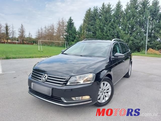 2013' Volkswagen Passat Variant photo #3